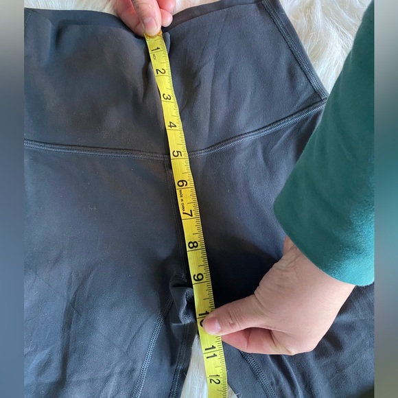 Lululemon - Picture 2 of 7